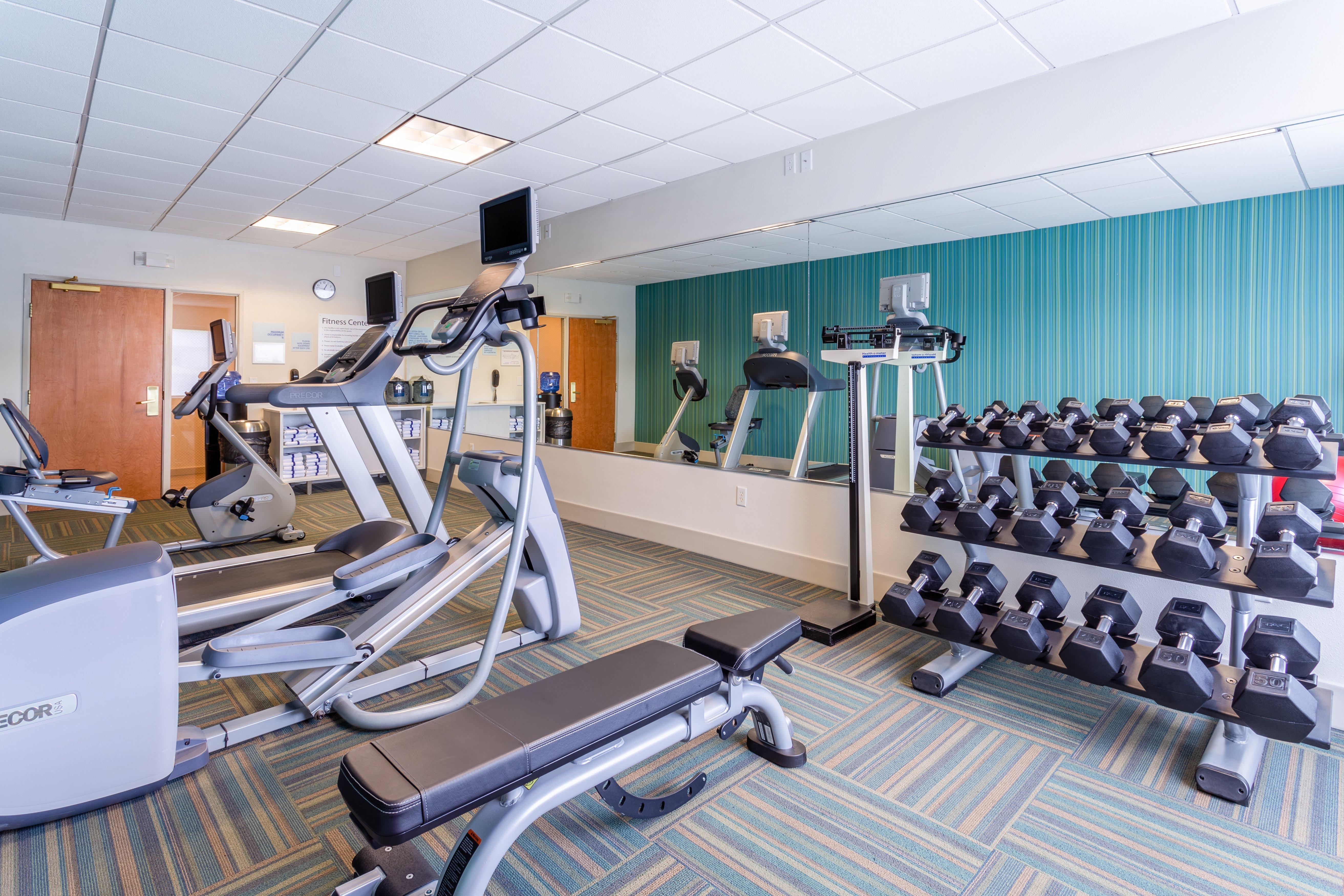 Holiday Inn Express & Suites Cedar Falls Zewnętrze zdjęcie