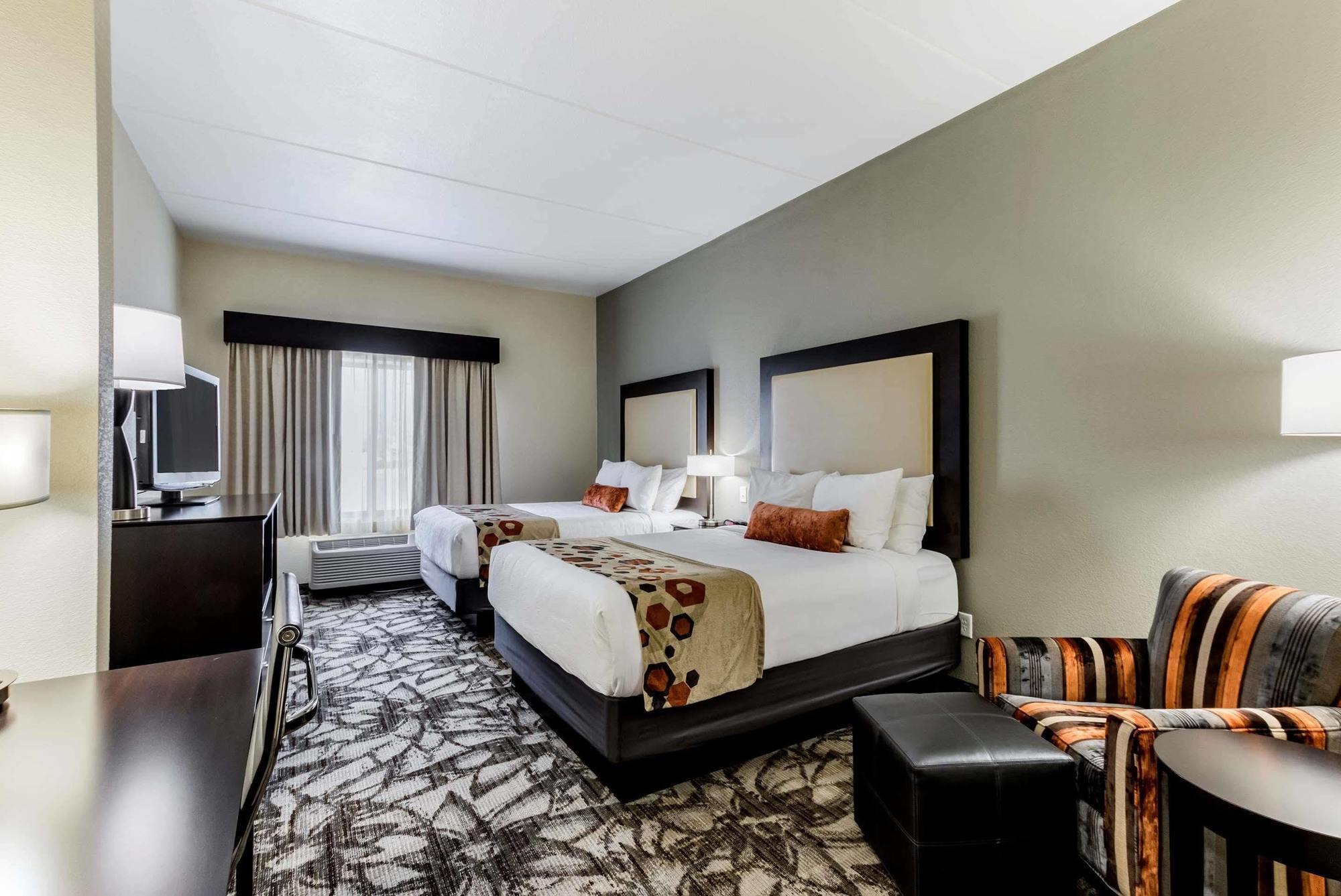 Holiday Inn Express & Suites Cedar Falls Zewnętrze zdjęcie